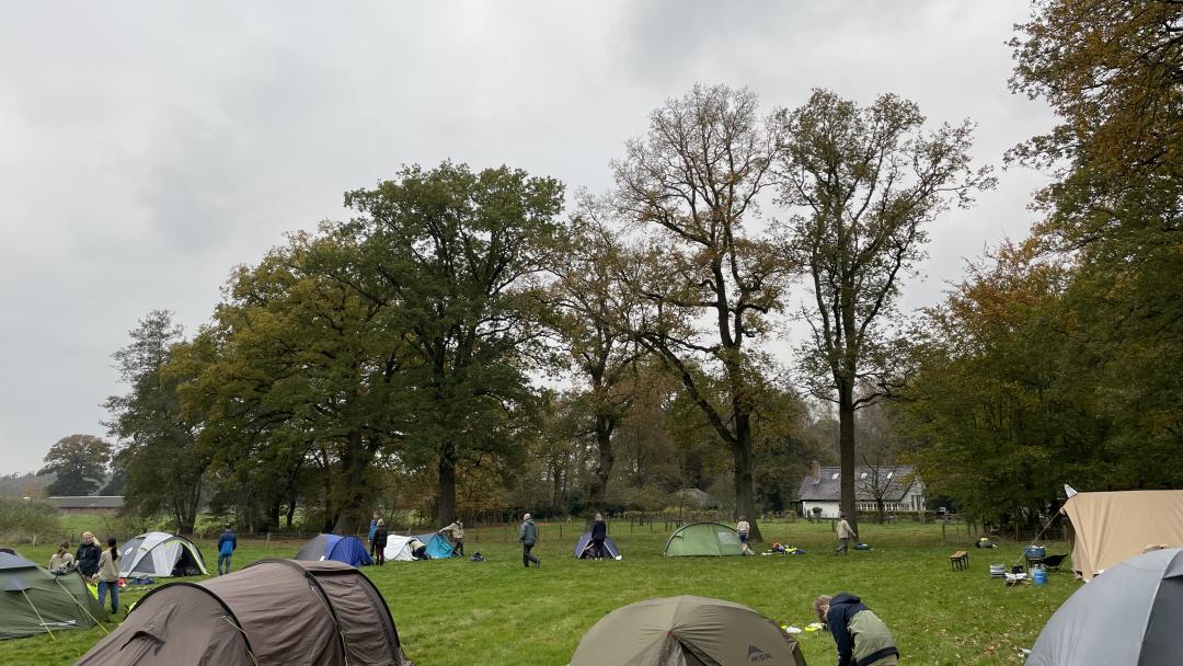 De B hike staat gezellig in Archem