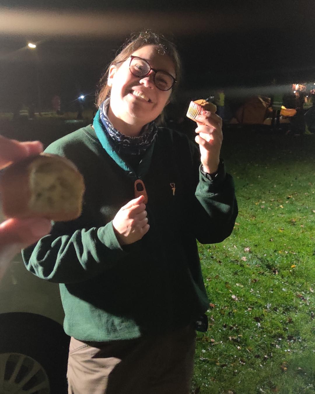 C-hike staf wordt verwend (omgekocht) met groene cupcakes
