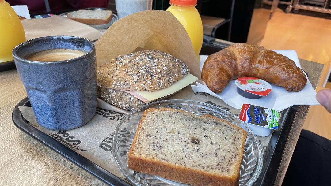 Van bouwen krijg je honger #bouwploeg 